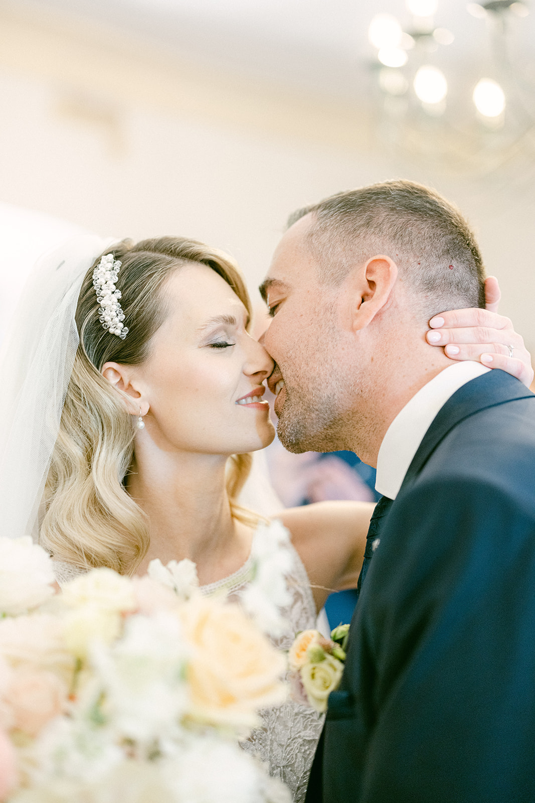 Svatební obřad - první polibek